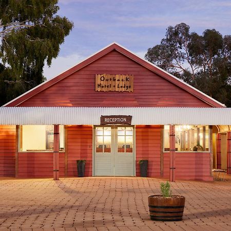 Outback Hotel Ayers Rock Exterior photo